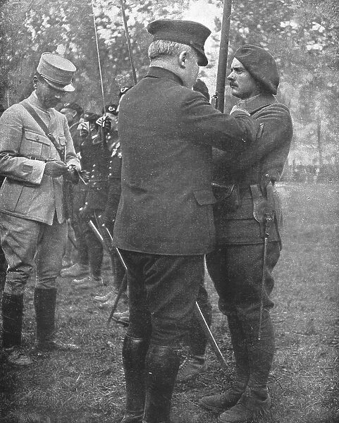 Le Caporal Claude Goutaudier, qui a fait cent prisonniers, 1916. Creator: Unknown