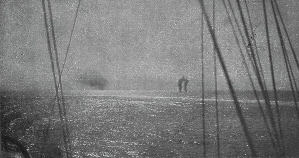 Le 'Goeben' contre le torpilleur 'Schastlivyi' (21 sept. 1915); Deux projectiles du... 1915. Creator: Unknown. Le 'Goeben' contre le torpilleur 'Schastlivyi' (21 sept. 1915); Deux projectiles du... 1915. Creator: Unknown