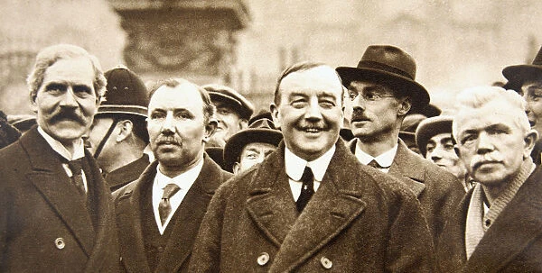 Members of Britains first Labour Government, after leaving Buckingham Palace, London, 1924