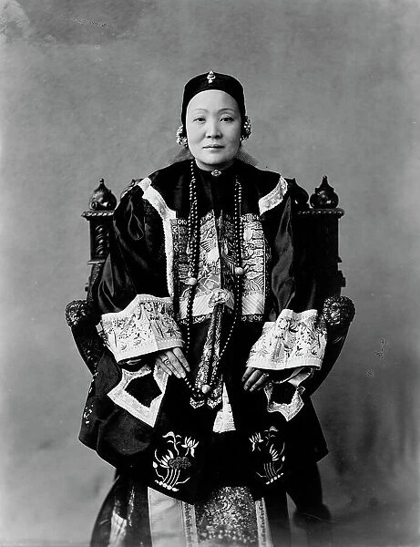 Mme. Wu Ting Fang, between 1890 and 1910. Creator: Frances Benjamin Johnston