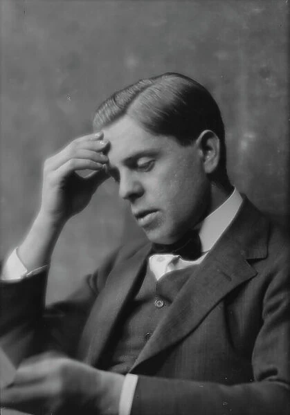 Ordynsky, Mr. portrait photograph, 1915 Nov. 7. Creator: Arnold Genthe