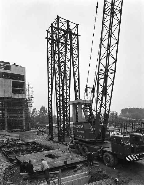 Preparing to lift a fabricated section on the site of Coleshill Gas Works, Warwickshire, 1962