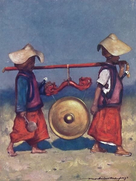 Shan Retainers carrying Brass Gong, 1903. Artist: Mortimer L Menpes