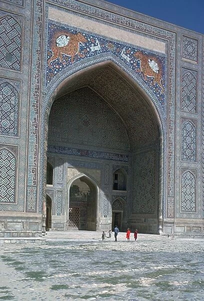 Shir-Dar Madrasa in Samarkand, 17th century