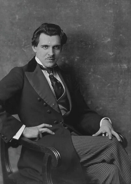 Votichenko, Sacha, Mr. portrait photograph, 1916 May 3. Creator: Arnold Genthe