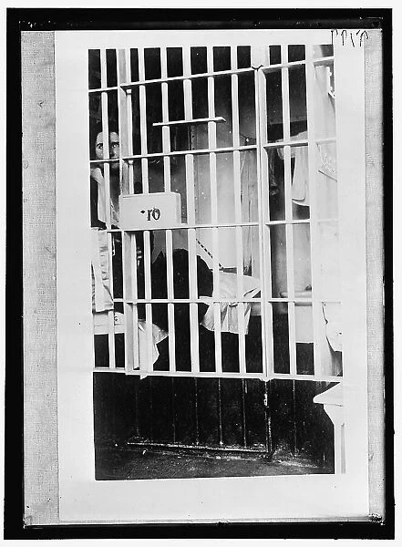 Woman suffrage, jail cell, between 1916 and 1918. Creator: Harris & Ewing. Woman suffrage, jail cell, between 1916 and 1918. Creator: Harris & Ewing