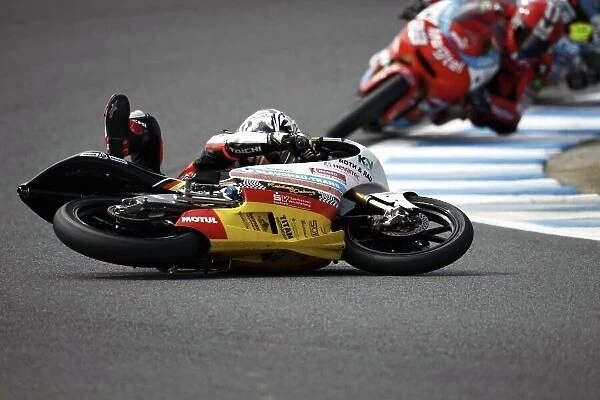 MotoGP. Tomoyoshi Koyama (JPN), Aprilia, crashes.