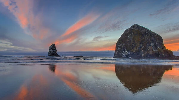 Cannon Beach sunset, Oregon coast, USA