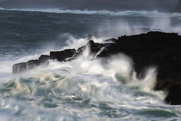 Waves crashing against rocks, Atlantic Ocean, Iceland