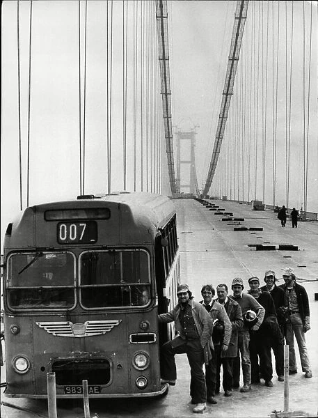 Bridge workers board on 007, the Humber Bridge service bus