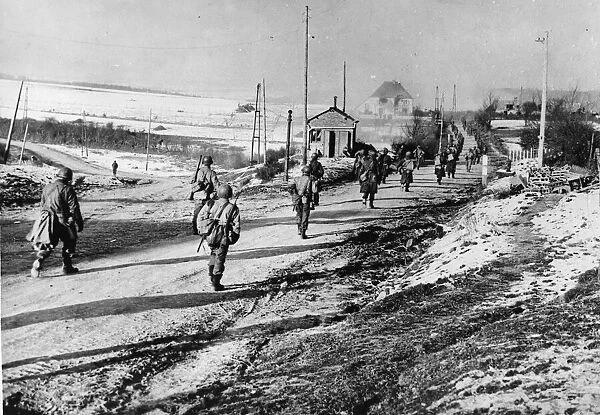 In their drive to cut the German wedge, US troops advancing towards the Luxembourg border
