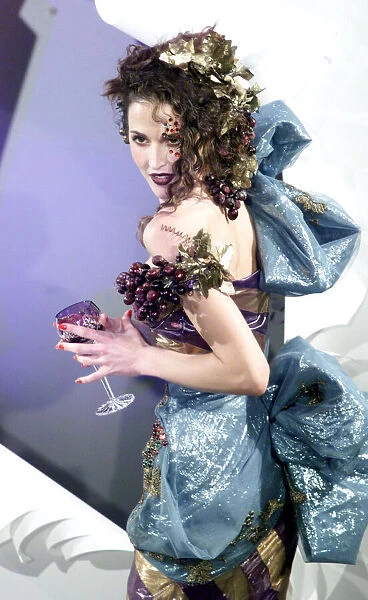 France Paris Fashion Week Christian Dior Collection 1999 Model holding a wine glass