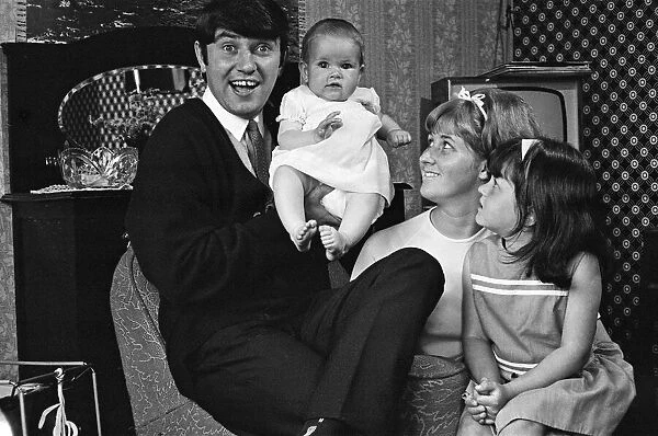 Jimmy Tarbuck in Great Yarmouth with his wife Pauline, 23, and their daughters Cheryl, 5