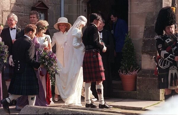 Kirsty Hume wedding to Donovan Leitch September 1997 Bride