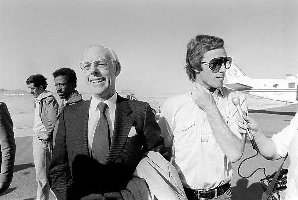 Mark Thatcher leaving the Algerian presidents private jet with father Denis
