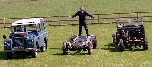 Paul Watson with Land Rovers JUly 1998 in stages of building Earlston Glenburnie Farm