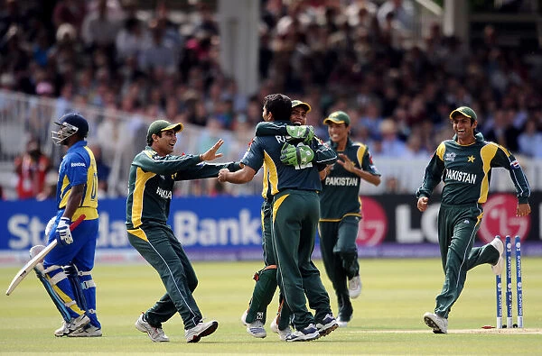 Abdul Razzaq Celebrates Wicket