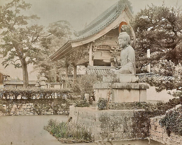 Bronze statue of the Great Buddha in the Shinkoji Temple of Hyogo