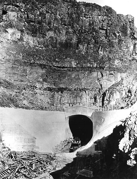 Entrance to the Bacon Tunnel, near to Coulee City, in the State of Washington