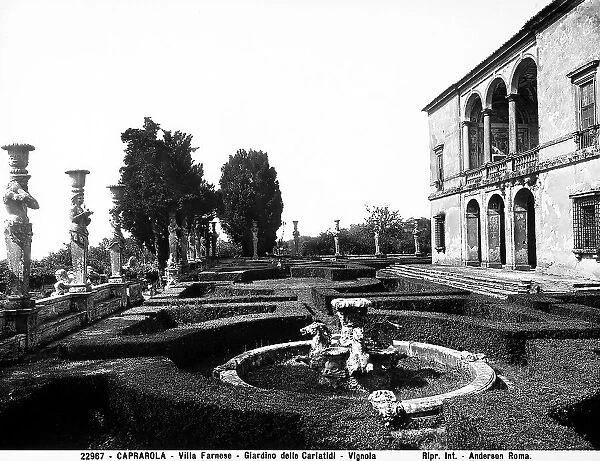 Garden of Caryatids and view of the Pleasure Palace, Farnese Palace, Caprarola