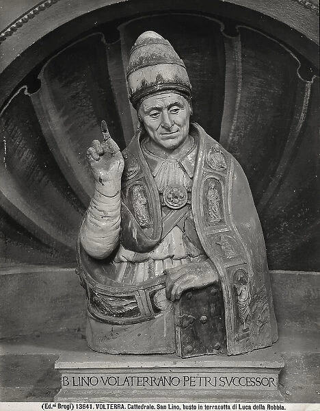 Glazed terracotta bust of St. Linus, attributed to Andrea della Robbia and located in the Museo Diocesano di Arte Sacra in Volterra