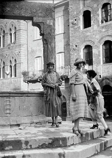 Group portrait in front of a well, San Gimignano