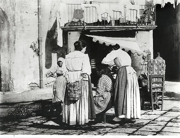 The hair dresser of Saint Lucia in Naples, turn of the century