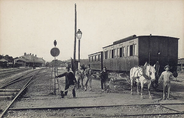 A maneuver in the station of Clamecy, France