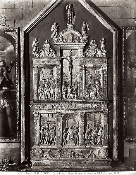 Marble altarpiece with stories of the Passion of Jesus Christ, done by Tommaso Rodari, Cathedral, Como