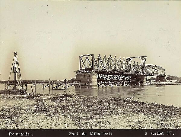 The Mihailesti railway bridge, in Romania, during construction