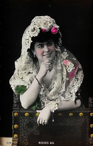 Portrait of Nieves Gil, Spanish actress and dancer; postcard
