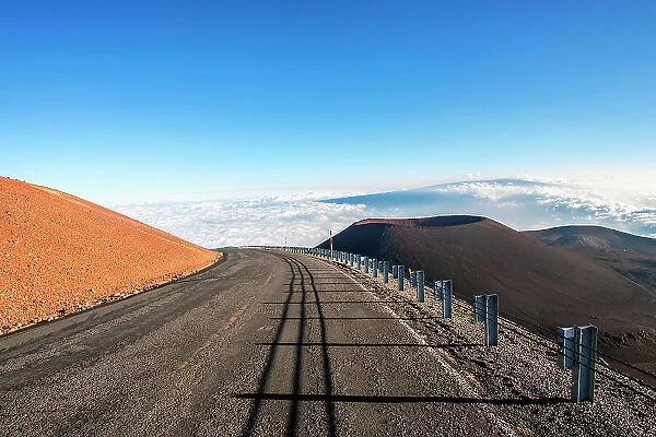 Hawaii, Big Island, Mauna Kea Science Reserve, Empty road above the clouds