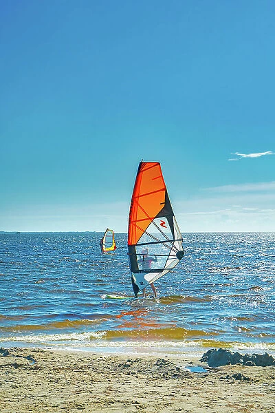 North Carolina, Outer Banks, Buxton, Wind sailing at Canadian Hole