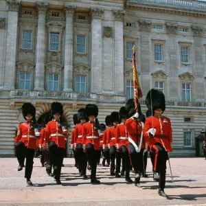 City of Westminster Canvas Print Collection: Buckingham Palace