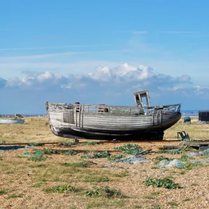 Fishing boat, Dungeness Beach N100297