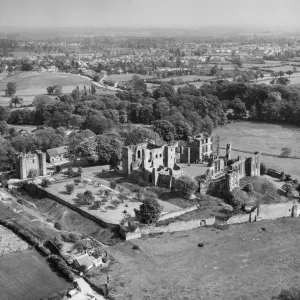 Kenilworth Castle EAR010875