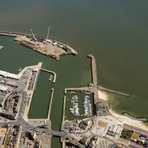 Lowestoft Harbour 33135_030