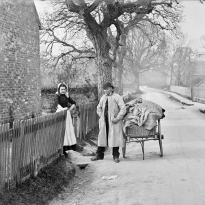 Making a delivery at Moulsford, Oxfordshire CC73_01431