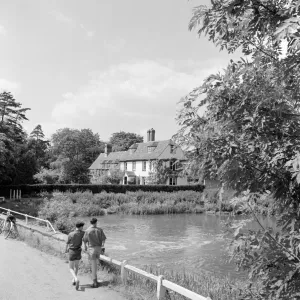 Mill Pond, Grantchester a074220