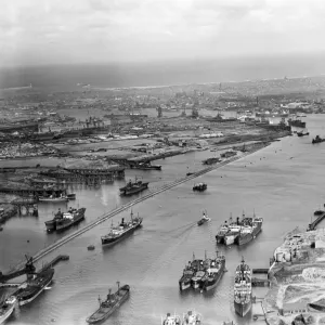 River Tyne 1935 EPW048817