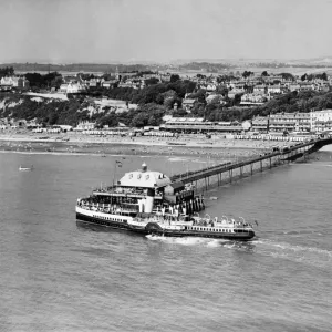 Seaside Photographic Print Collection: Piers