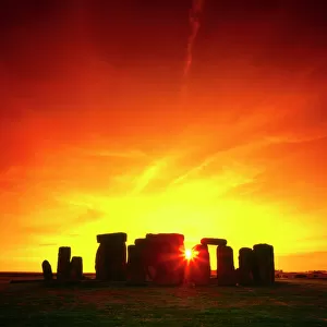Stonehenge sunset J870232