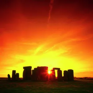 Stonehenge sunset J870232