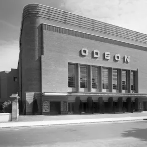 Swiss Cottage Odeon BB87_03613