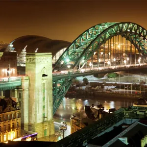 Tyne Bridge at night N080496