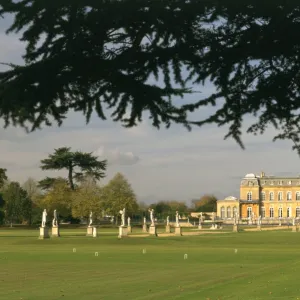 Wrest Park House and Gardens K960696