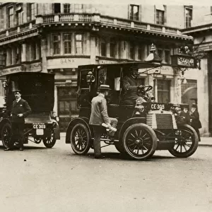 Cab in the Strand, London 1905