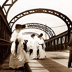 The Cantilever Bridge, Latchford, Victorian period