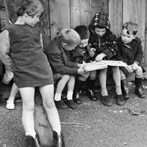 Children with sketchbook on a Balham street, SW London