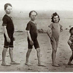 Children in swimwear 1909